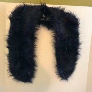 Club Monaco Navy Blue Faux Fur Mock Neck Scarf Shrug Shawl Stole Shoulder Cape